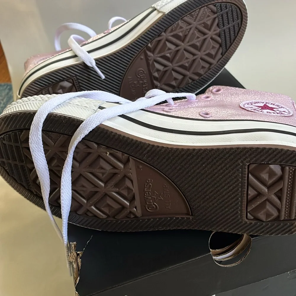 Converse EVA LIFT HI Youth Girls Size 2 in New Found Bloom NIB